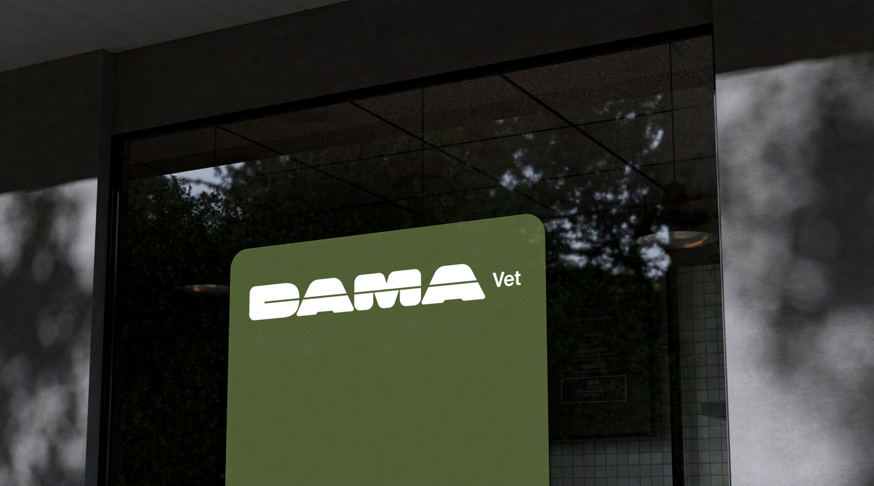 The Dama Vet clinic storefront in Milan